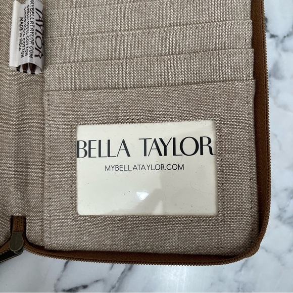 Bella Taylor Quilted Wallet Plaid Patchwork Zip Wristlet Red Tan Cotton - Picture 12 of 12